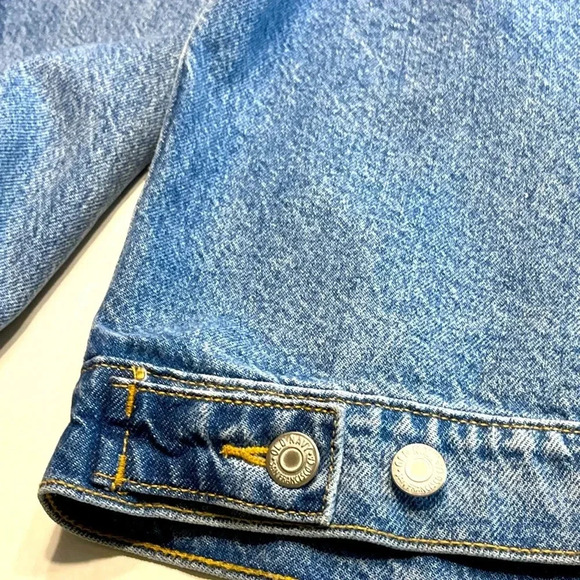 Old Navy Blue Jean Jacket size XXL Never been worn button front and on sleeve - Picture 10 of 16